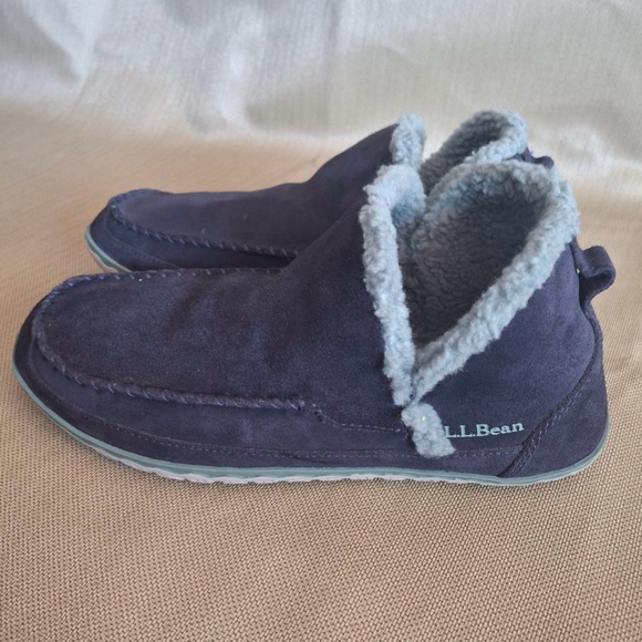 L.L. Bean Women’s Fleece Lined Slip on Insulated Shoes Booties Size 10 - Picture 2 of 10